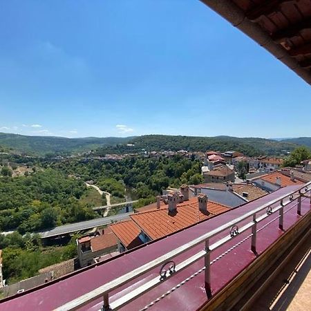 Hotel Comfort Veliko Turnovo Bagian luar foto