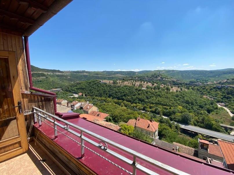 Hotel Comfort Veliko Turnovo Bagian luar foto