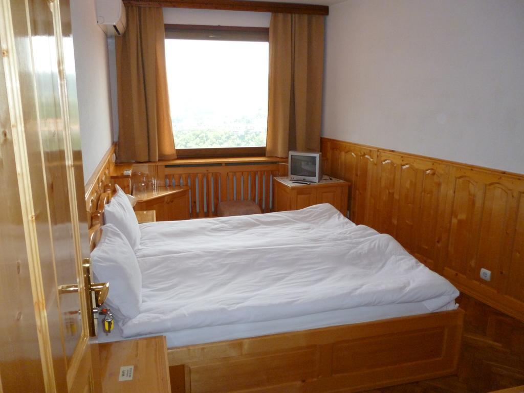 Hotel Comfort Veliko Turnovo Ruang foto